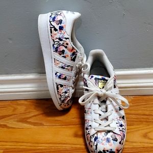 Adidas paint splash original size 5 woman